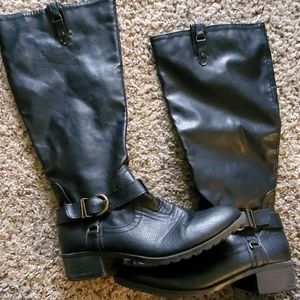 Calf-length boots